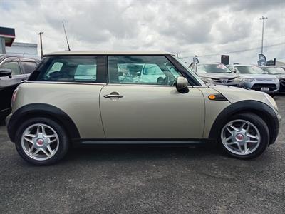 2008 Mini Cooper - Thumbnail