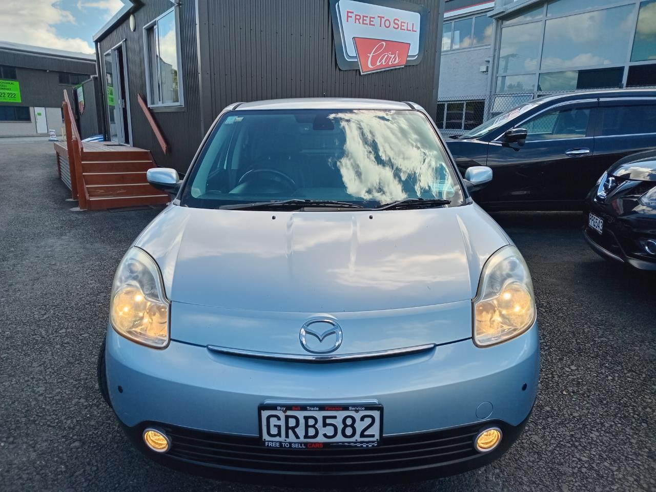 2006 Mazda Verisa