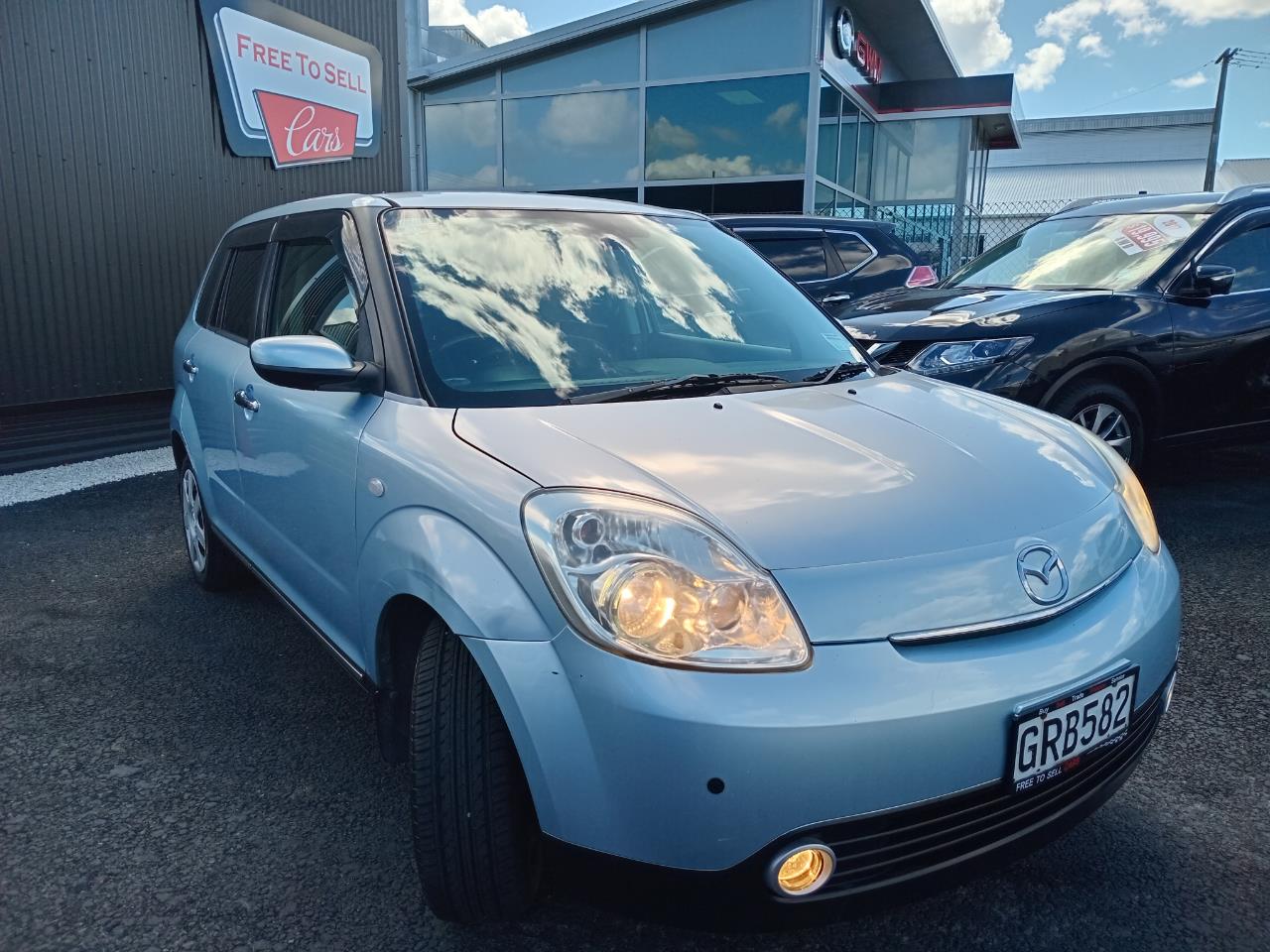 2006 Mazda Verisa