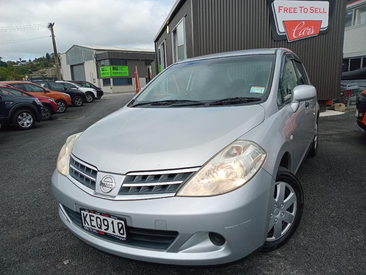 2011 Nissan TIIDA