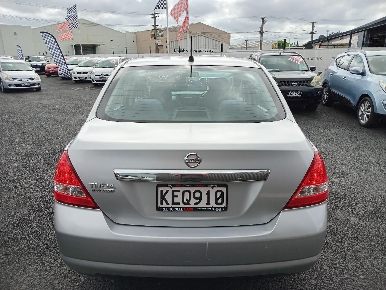 2011 Nissan TIIDA