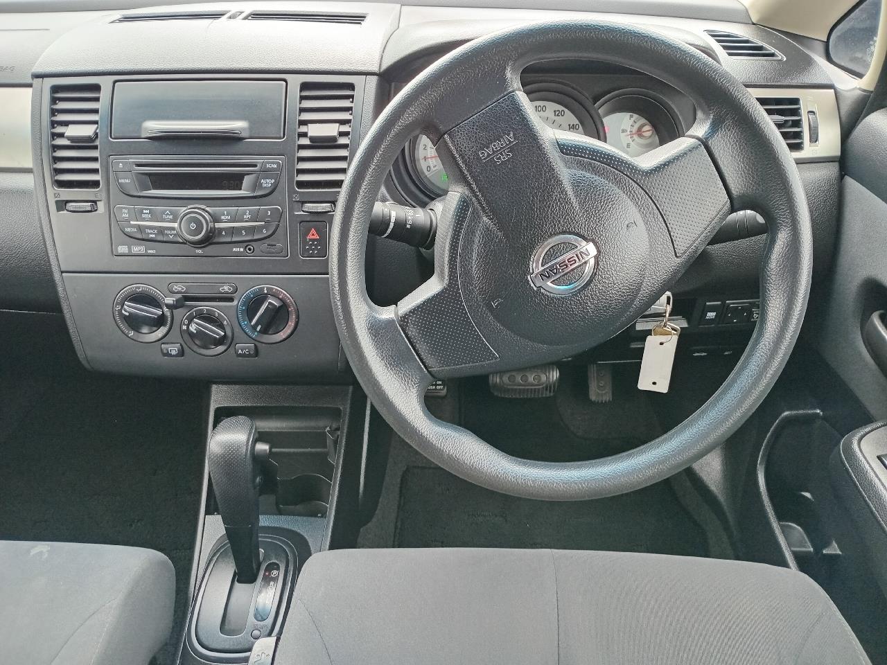 2011 Nissan TIIDA