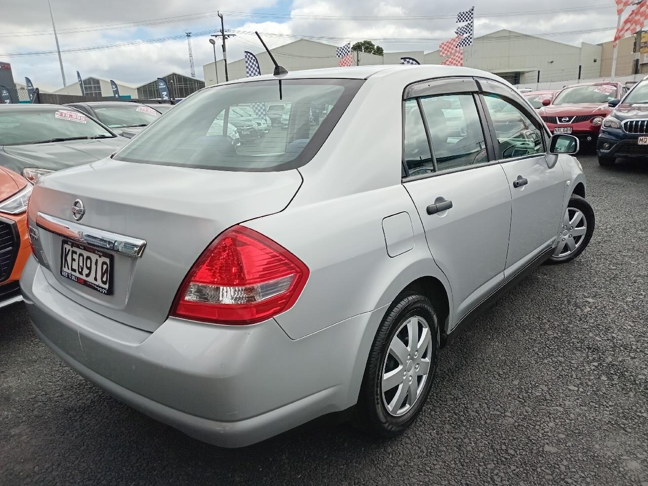 2011 Nissan TIIDA