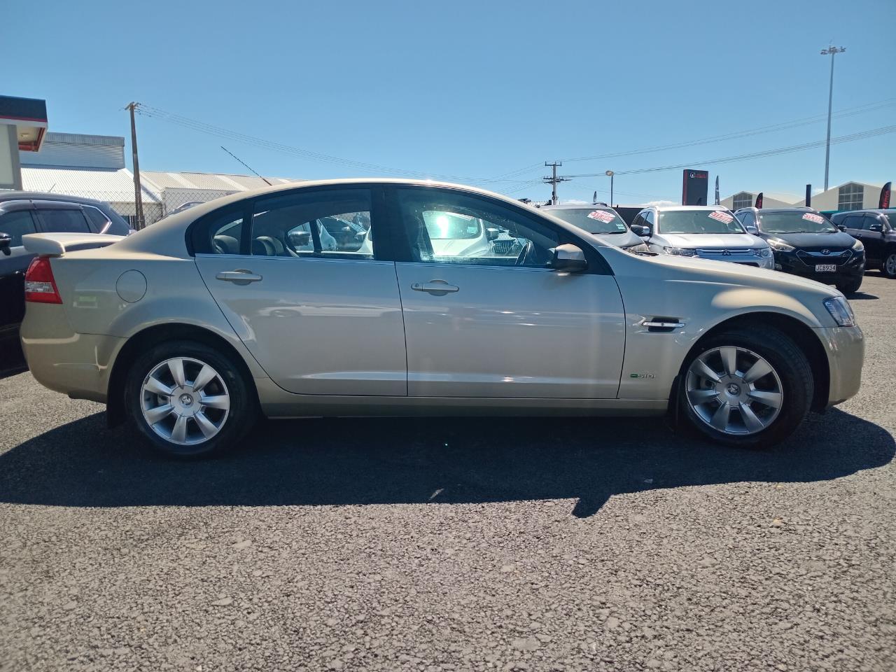 2010 Holden COMMODORE