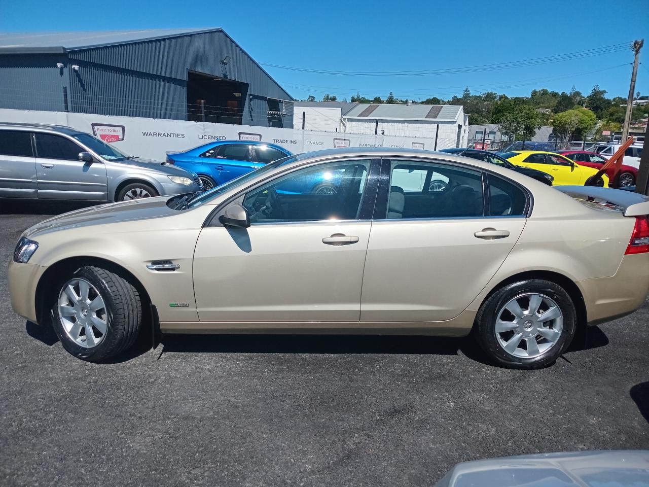 2010 Holden COMMODORE