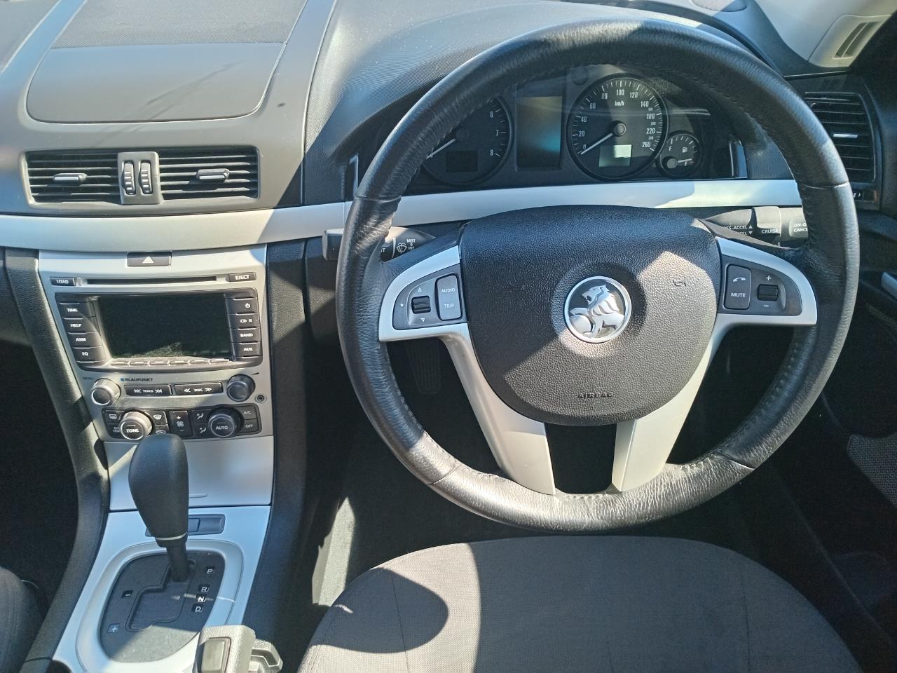 2010 Holden COMMODORE