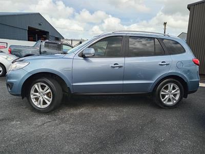 2011 Hyundai SANTA FE - Thumbnail