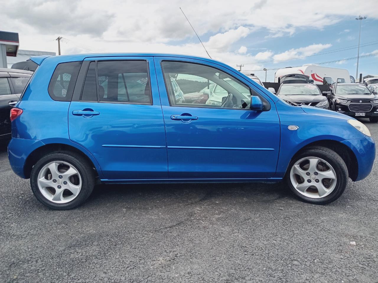 2005 Mazda Demio