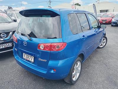 2005 Mazda Demio - Thumbnail