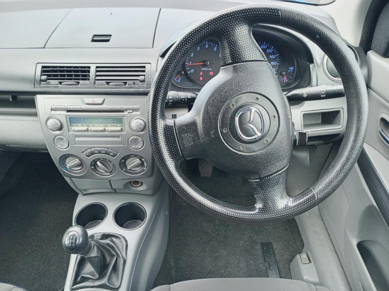 2005 Mazda Demio