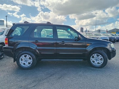 2005 Ford Escape - Thumbnail