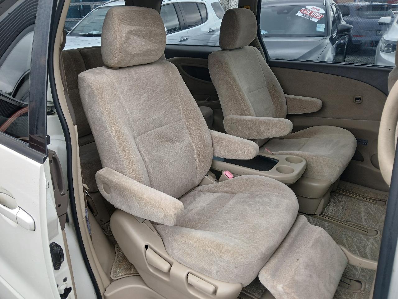 2005 Toyota ESTIMA