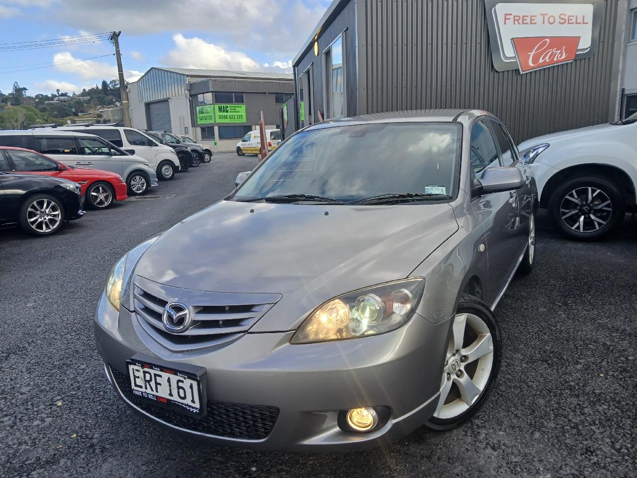 2005 Mazda AXELA