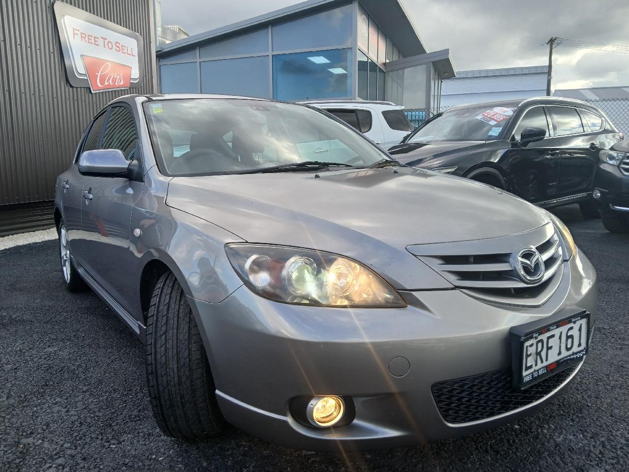 2005 Mazda AXELA