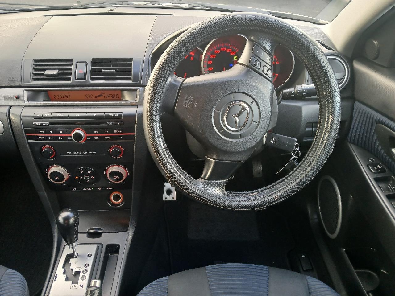 2005 Mazda AXELA