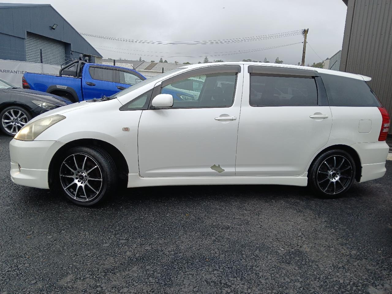 2005 Toyota WISH