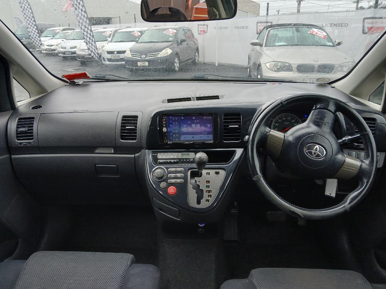 2005 Toyota WISH