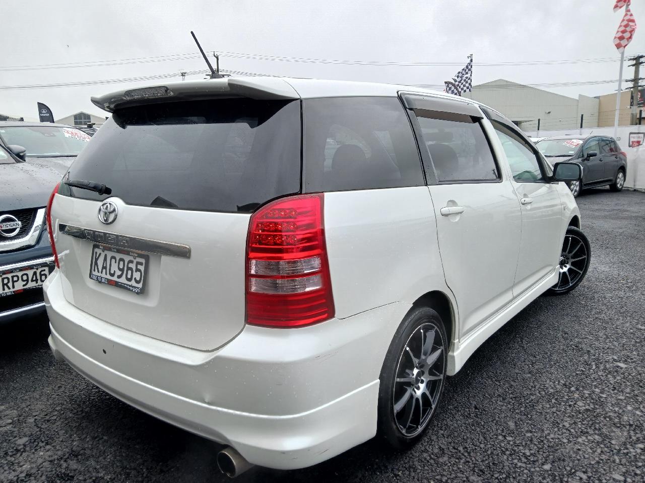 2005 Toyota WISH