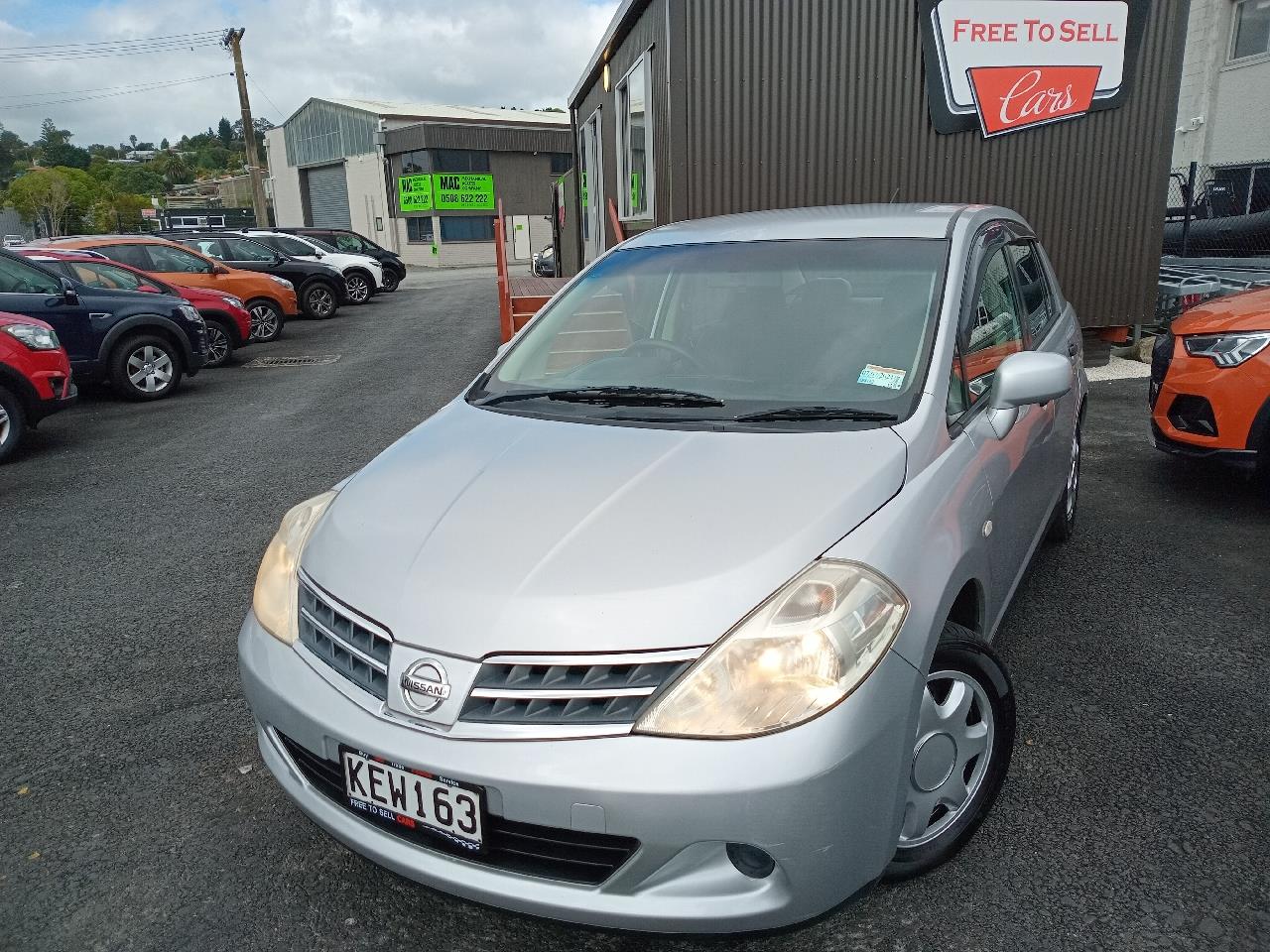 2011 Nissan TIIDA