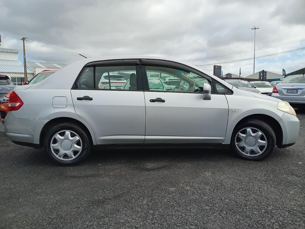 2011 Nissan TIIDA