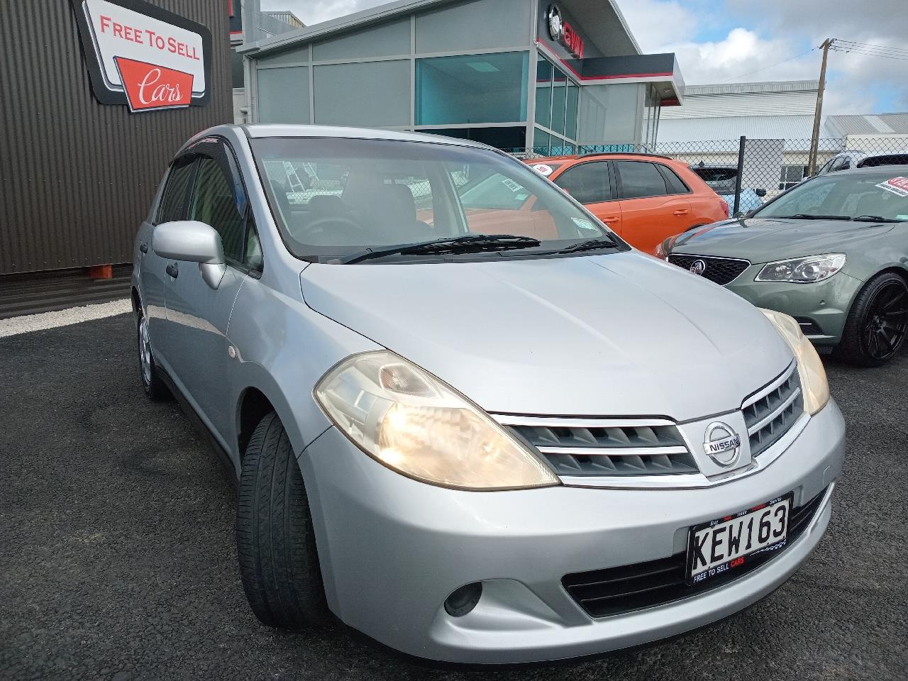 2011 Nissan TIIDA