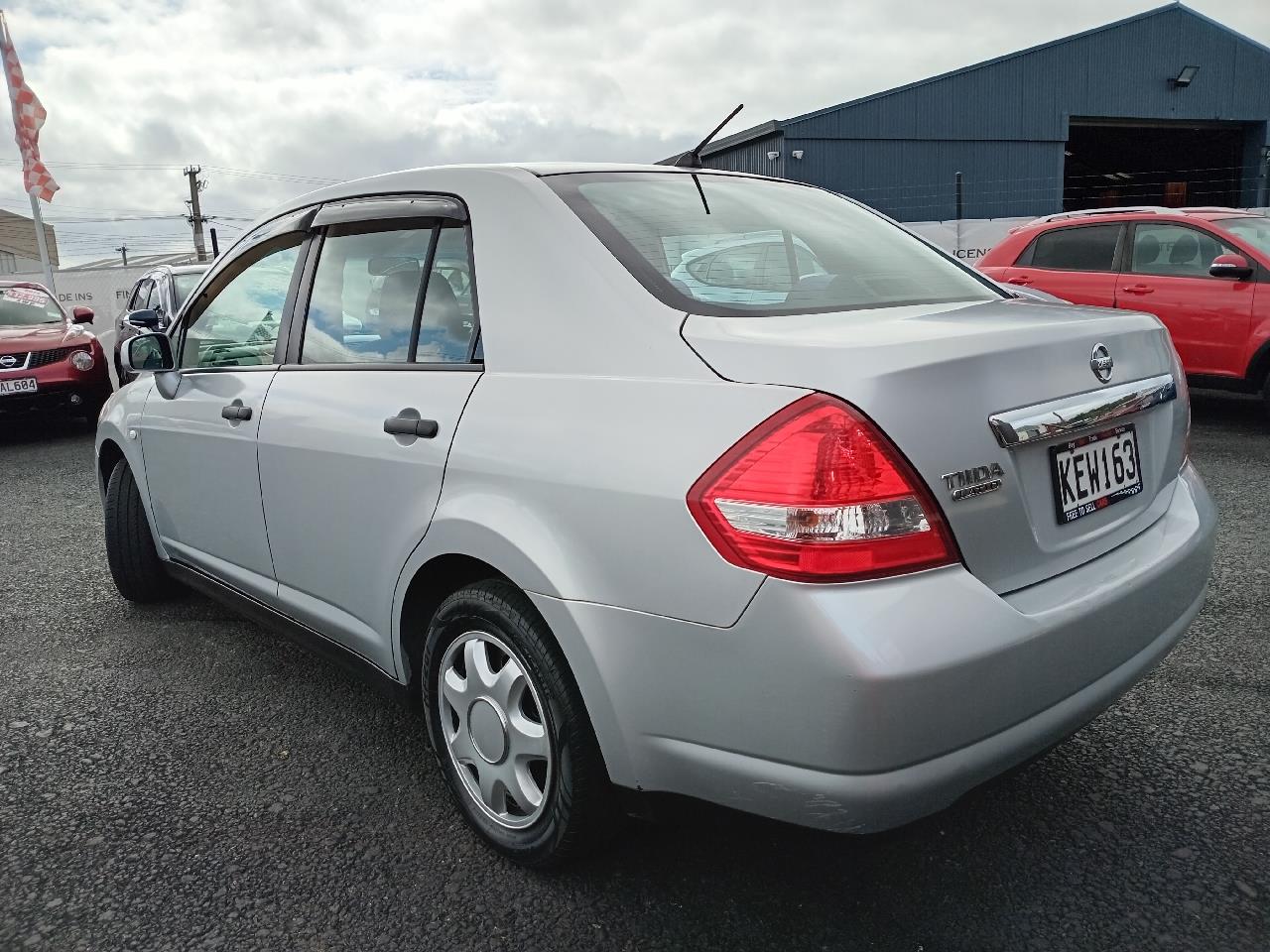 2011 Nissan TIIDA