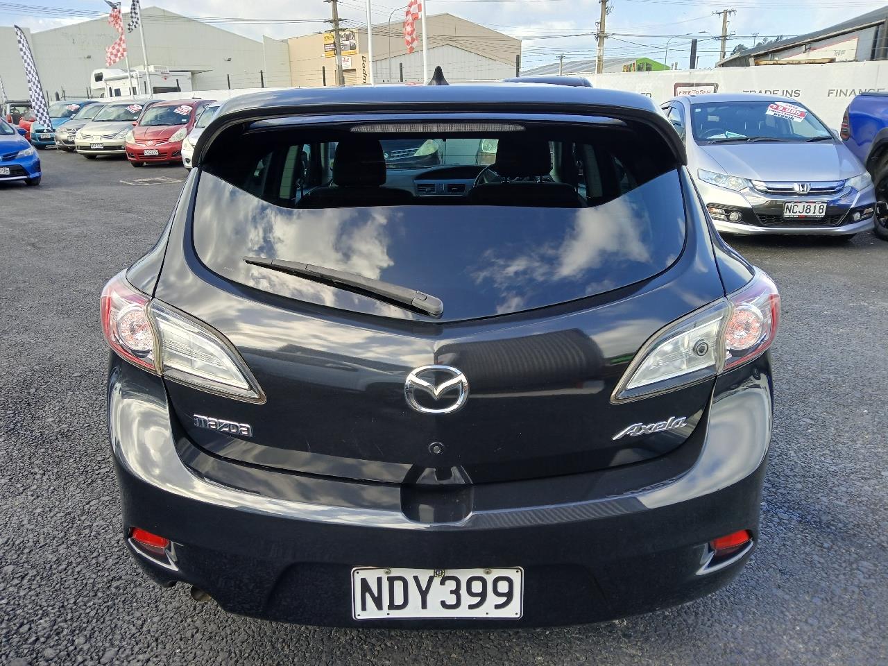 2013 Mazda AXELA