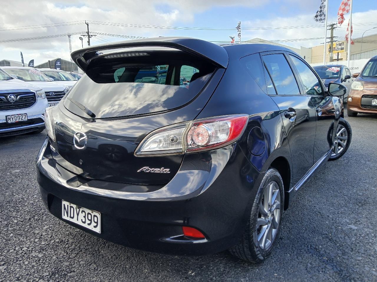 2013 Mazda AXELA