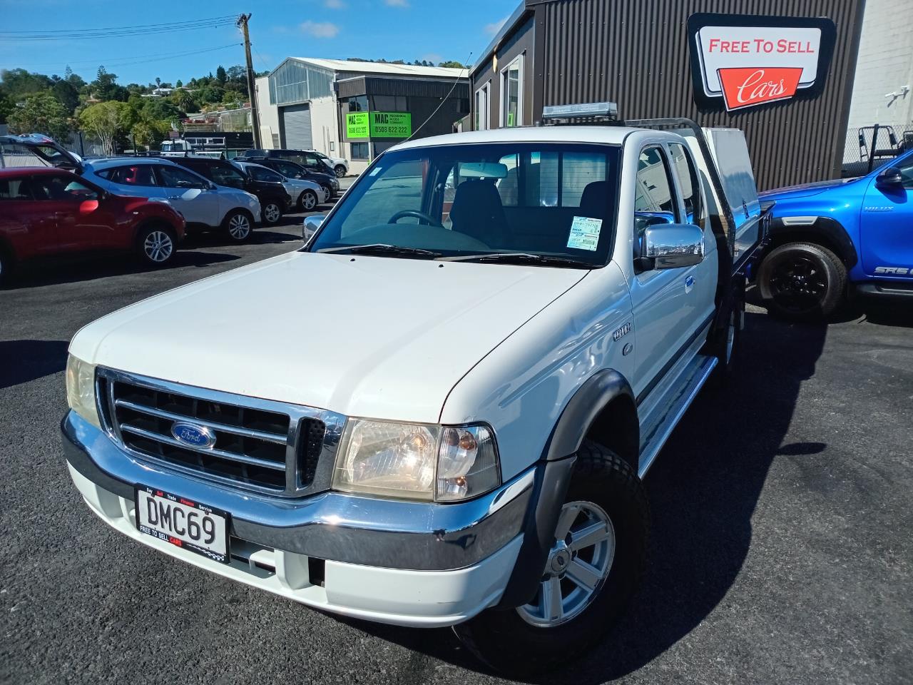 2006 Ford Courier