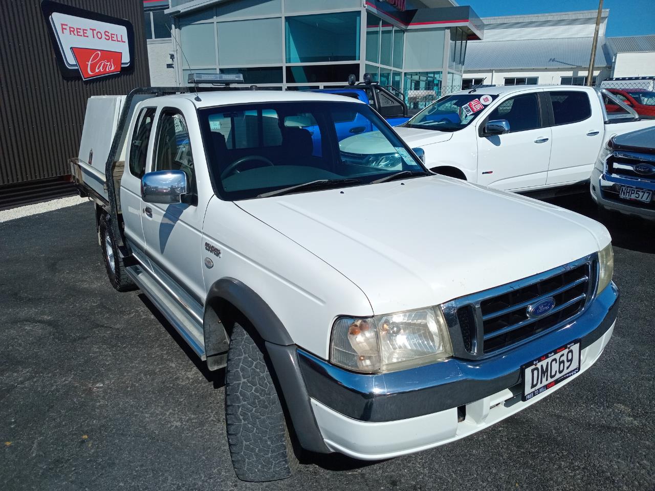 2006 Ford Courier