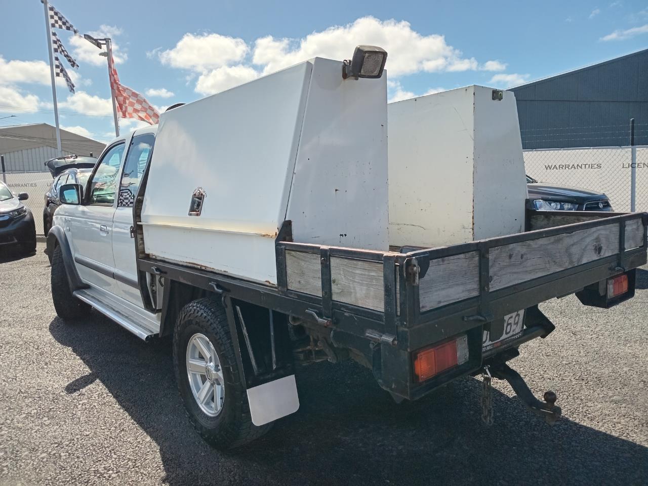 2006 Ford Courier