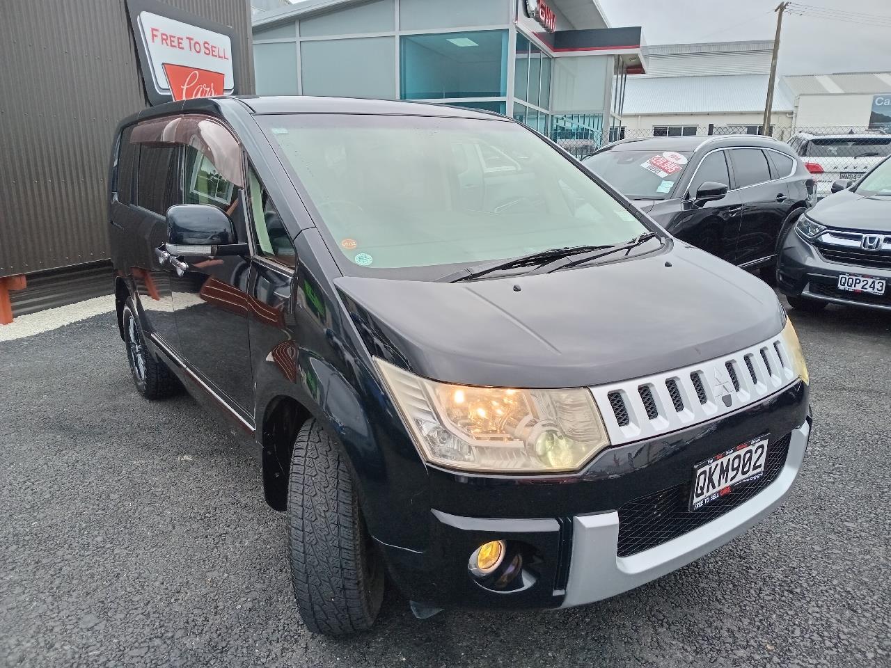 2008 Mitsubishi DELICA