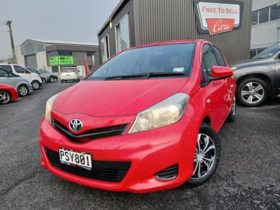 2013 Toyota Yaris - Thumbnail