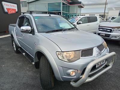 2015 Mitsubishi Triton - Thumbnail