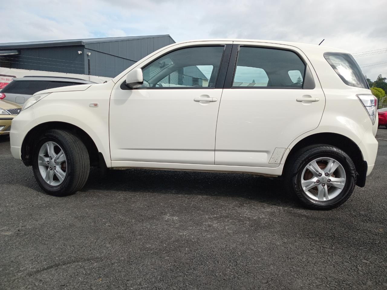 2012 Daihatsu TERIOS