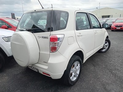 2012 Daihatsu TERIOS - Thumbnail